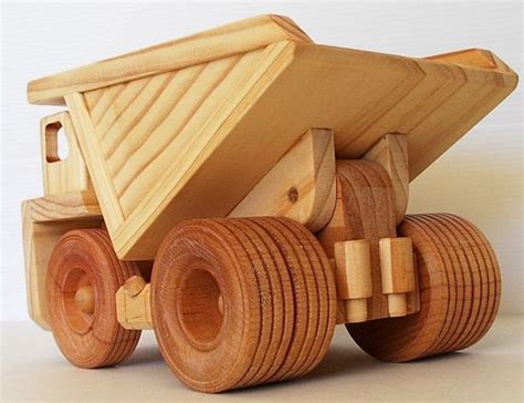 Wooden toy mine dump truck. | Caminhões de brinquedo de madeira, Caminhão de madeira, Brinquedos ...