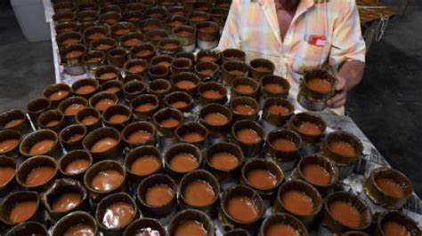 High demand for traditionally made kuih bakul this CNY