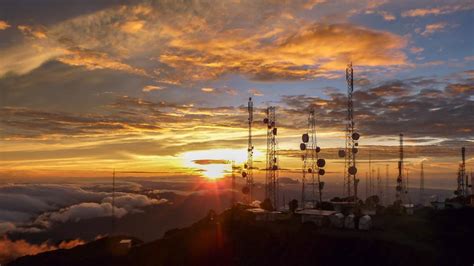 Sunrise on Volcán Barú Panama - 3477m at 5:30am by Kerkmann Photo on YouPic