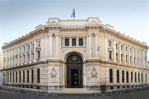 Il Palazzo della Banca d'Italia a Milano