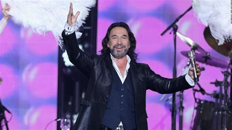 Marco Antonio Solís, "El Buki", was seen at the 2022 Super Bowl | Video - The Limited Times