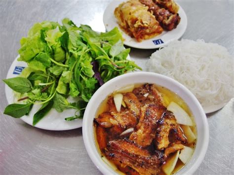 Bun Cha Huong Lien - Vietnamese grilled pork & rice noodle dish made famous by Barack Obama ...