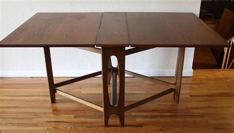 Foldable Dining Room Table - How To Furnish A Small Room
