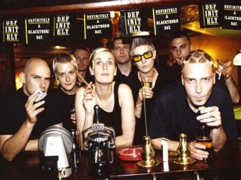 Chumbawamba biography, birth date, birth place and pictures