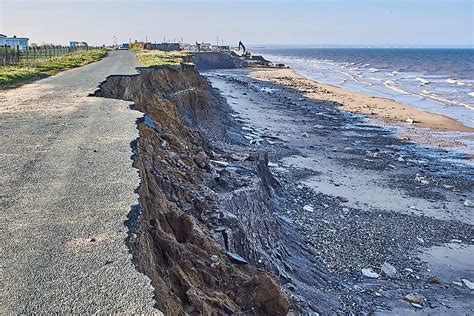 What Are The Differences Between Weathering And Erosion? - WorldAtlas.com