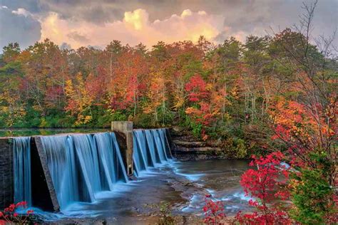 17 Best Places To Visit In Alabama 2021 - WOW Travel