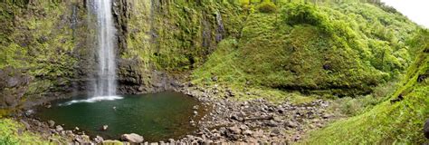 The Hanakapiai Falls Trail | Kauai Hawaii