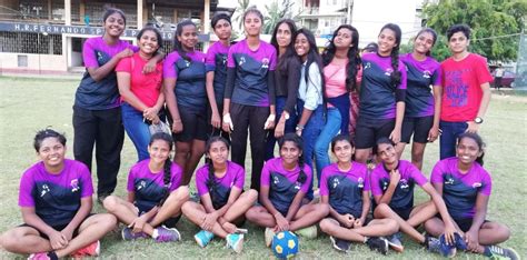 Lindsay Girls' School Handball Team - Posts | Facebook