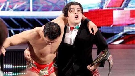 Ricardo Rodriguez Details Hard Times He Experienced After WWE Release