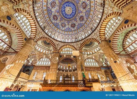 Selimiye Mosque in Edirne, Turkey. Editorial Stock Photo - Image of ...