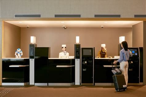 Robots Will Greet You At Japan's All New Henn-na Hotel - RumbleRum