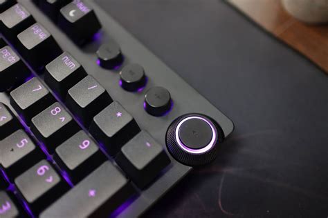 Razer Huntsman V2 Analog Review