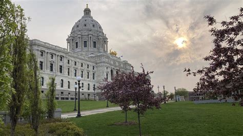 Minnesota Legislature puts final touches on $72B budget as Democrats celebrate successes - WDIO.com