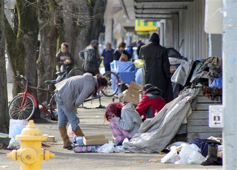 Homeless at 'double risk' of getting, spreading coronavirus | AP News