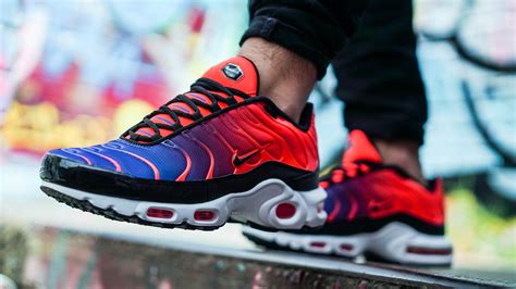 Nike TN Air Max Plus 'Sunset' Is Ideal For Your Summer Rotation | The Sole Supplier | Nike tn ...