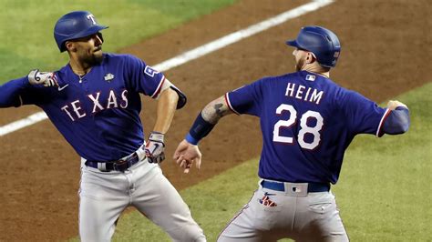 Texas' biggest fans celebrate Rangers' World Series victory - ESPN