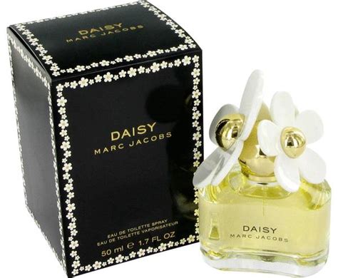 The 14 Best Perfumes For Teenage Girls Ever - FragranceX.com