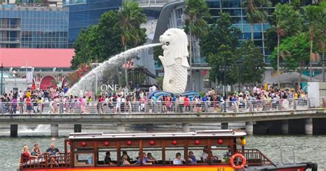 Singapore River Cruise Ride with Chinese Style Lunch or Dinner - Klook India