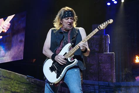 Iron Maiden Guitarist Adrian Smith to Release Autobiography