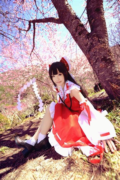 Reimu Hakurei_The Touhou Project by AMPLE-COSPLAY on DeviantArt