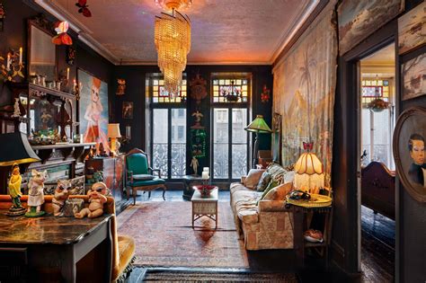 The Brilliantly Eccentric Apartments of the Chelsea Hotel, in Photographs - The New York Times