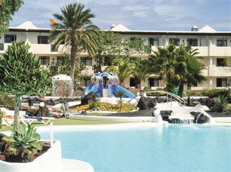 El Trebol Apartments, Costa Teguise | Purple Travel