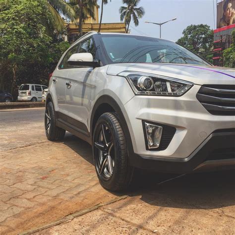 Hyundai Creta modified with 18-inch wheels front