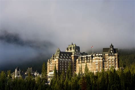 Banff Springs Hotel - Wikipedia