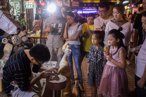 The bustling nightlife of Wuxi[4]- Chinadaily.com.cn