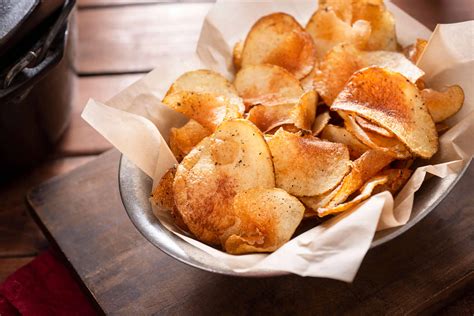 Easy Snacks: Homemade Potato Chips - Exmark's Backyard Life