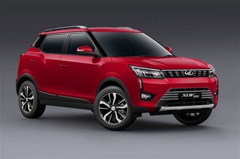 Mahindra XUV 300 Images: Interior & Exterior Photos of Mahindra XUV 300 ...