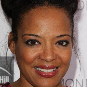 Lauren Velez - Bio, Facts, Family | Famous Birthdays