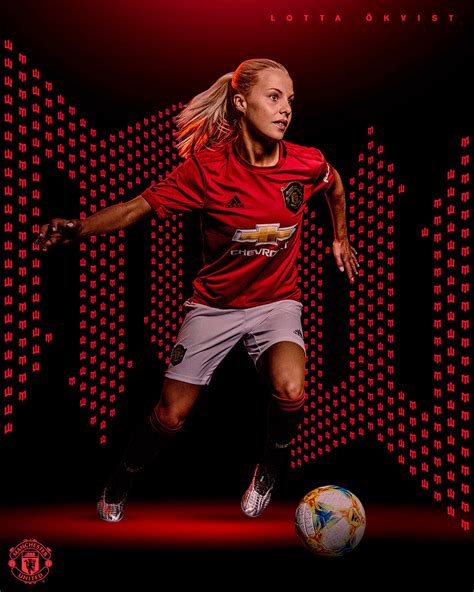 MAN UTD WOMEN'S TEAM — Jon Shard Photography