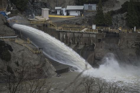 California inundado por lluvias mientras sigue amenaza de nuevas ...