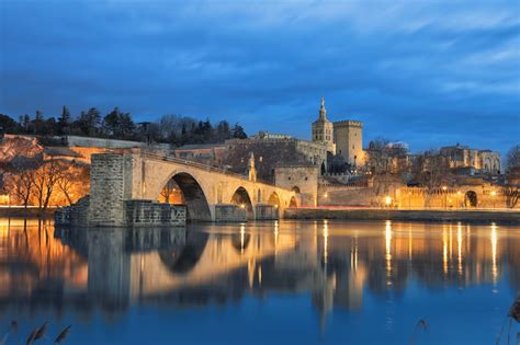 Is Avignon Bridge The Most Well-known Bridge In France? – Geniet van je ...