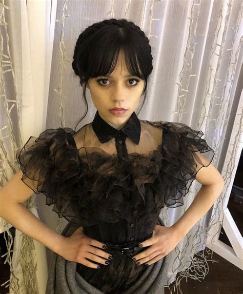 Pin de m em jenna ortega em 2022 | Wandinha, Wednesday addams, Wandinha addams