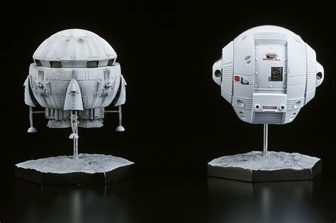 2001: A Space Odyssey Aries Ib & EVA Pod | HLJ.com