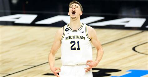 Michigan forward Franz Wagner enters 2021 NBA Draft