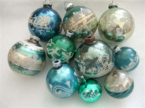 Vintage Christmas Ornaments Guide - Vintage-Retro