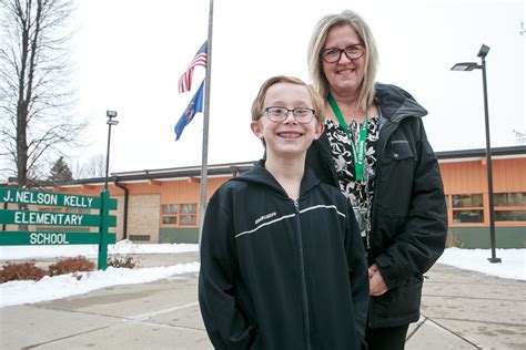 Teacher's quick action saves Kelly Elementary student from choking - Grand Forks Herald | Grand ...