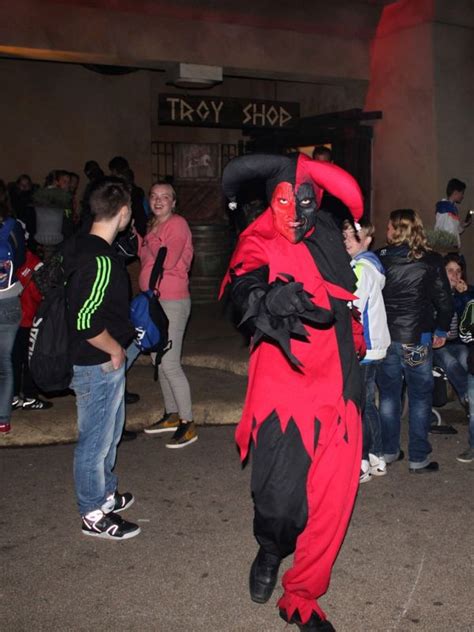 Halloween in Toverland : Theme Park Trip Reports