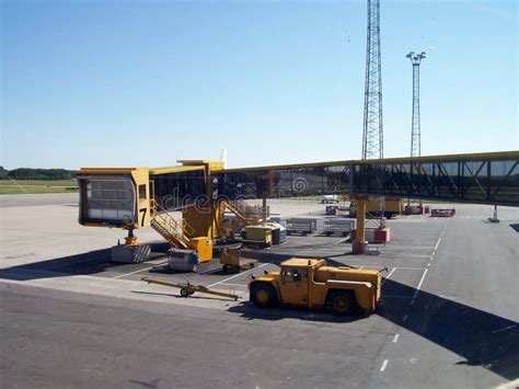 Airport Arrival Departure Gate Stock Photo - Image of gate, speed: 2662952