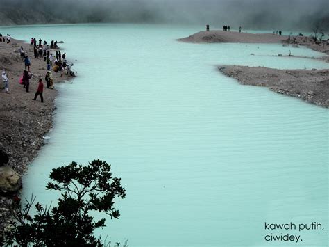 the beauty of indonesia: White Crater (Kawah Putih)