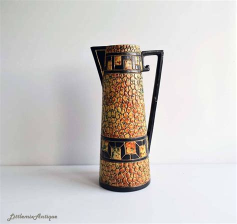 Vintage 1932-33 English Art Pottery 'Pebble' pattern Reg PAT NO 766077 Decorative Tall Vase/Jug ...