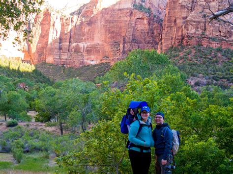 Hiking the Grotto Trail at Zion National Park – Yellow Van Travels