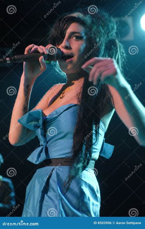 Amy Winehouse Performing Live Editorial Photo - Image: 8503906