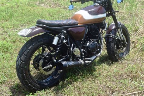 InsideRACING RUSI Classic 250 Scrambler by TH Custom Build Cycles