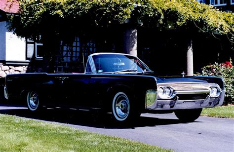 1961 Lincoln Continental - Gallery | Top Speed