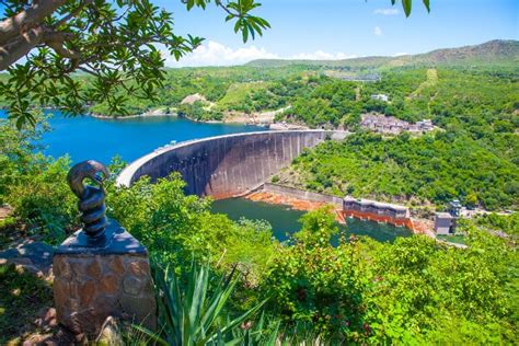 Lake Kariba - Visitor’s Guide to the World's Largest Man-Made Lake