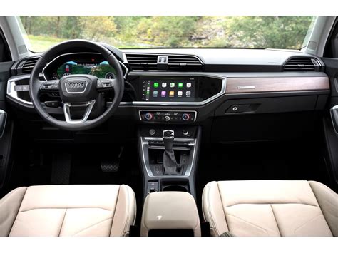 2019 Audi Q3: 40 Interior Photos | U.S. News